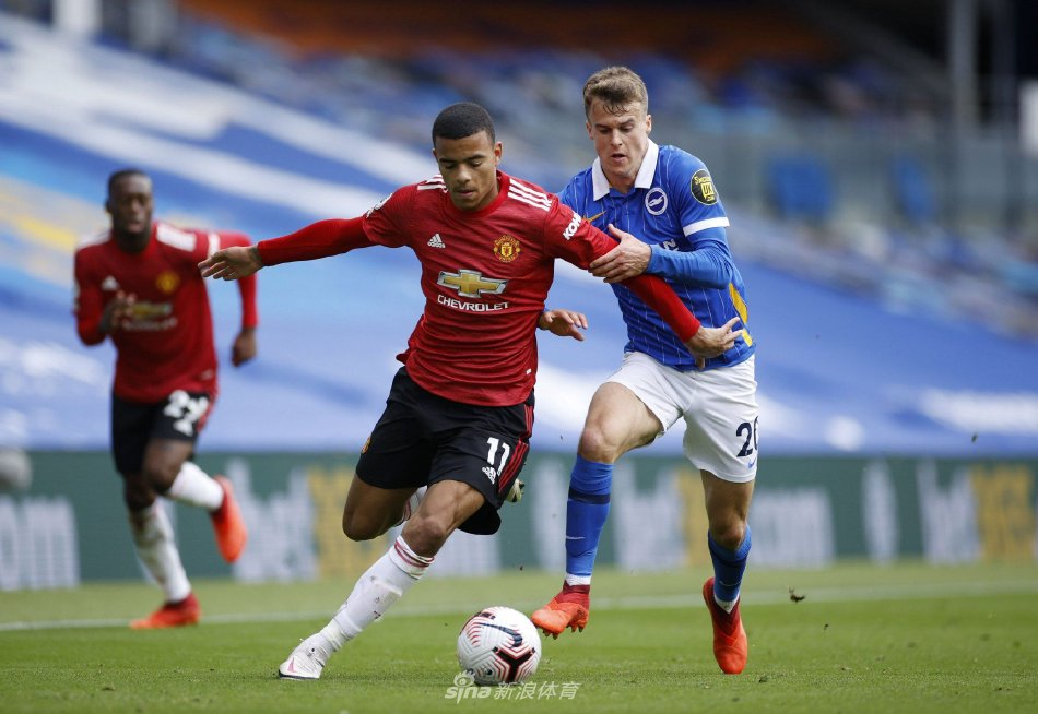 武磊梅开二 武磊梅开二