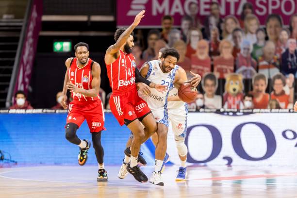 寸土不让 寸土不让