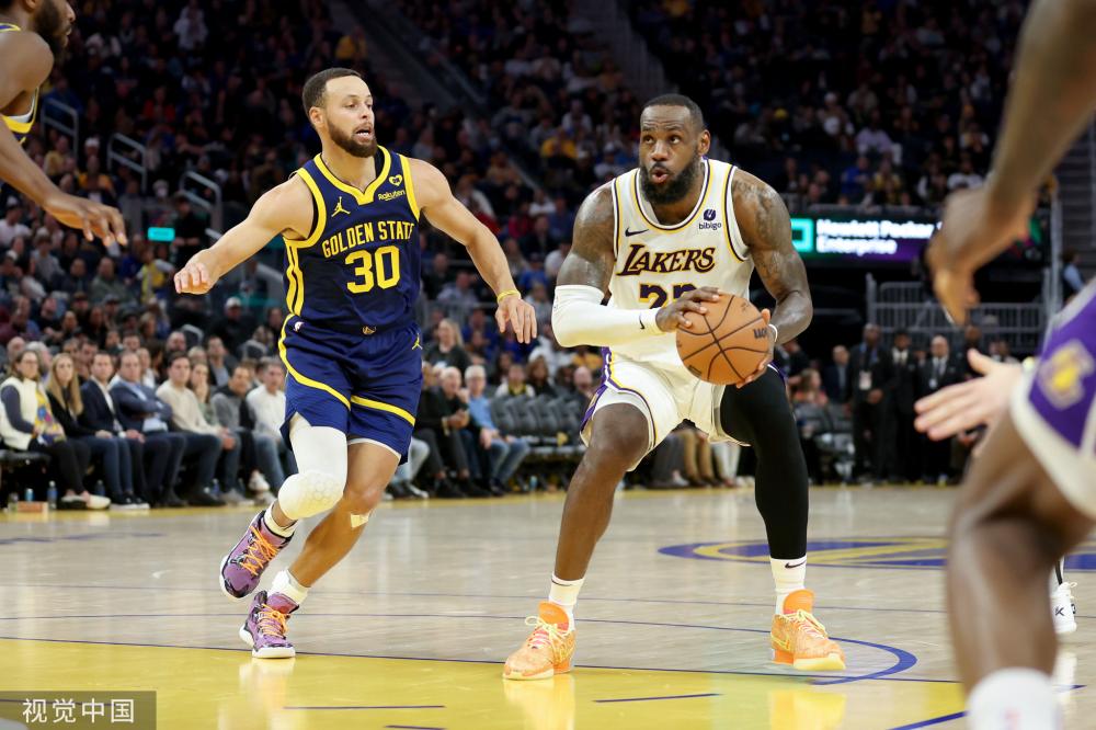 雄鹿进攻端 雄鹿进攻端